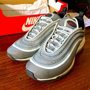Nike Air Max Ultra 17 Silver Bullet W size 10